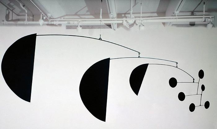 Alexander Calder Three Segments, 1972