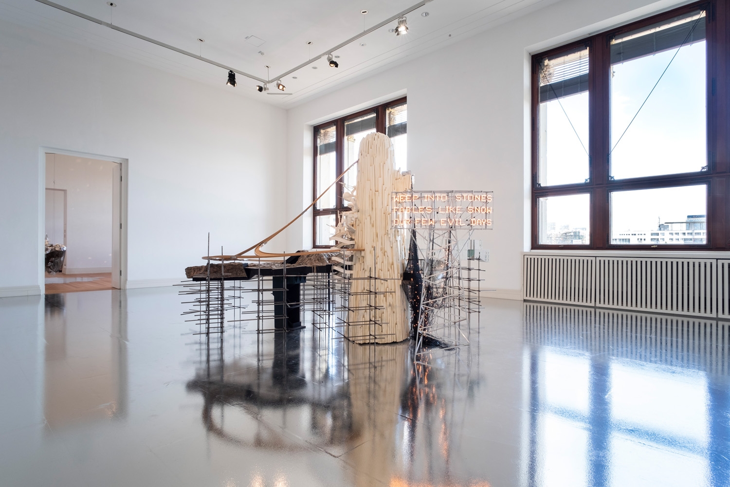 Lee Bul: Crash, Installation view, Martin-Gropius-Bao, Berlin