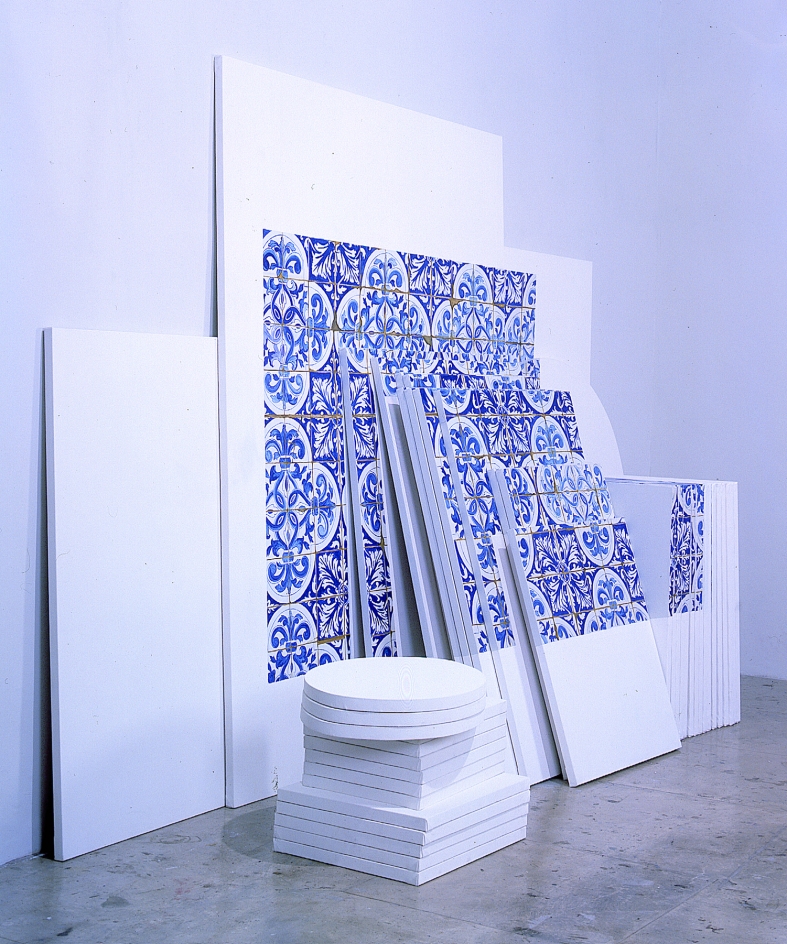 ADRIANA VAREJ&Atilde;O, Azulejaria &#039;de Tapete&#039; sobre Telas (Carpet-Style Tilework on Canvases), 1999